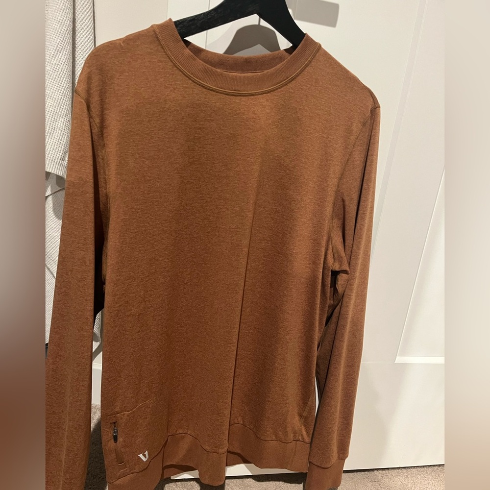 Vuori Crewneck Sweater in Warm Brown